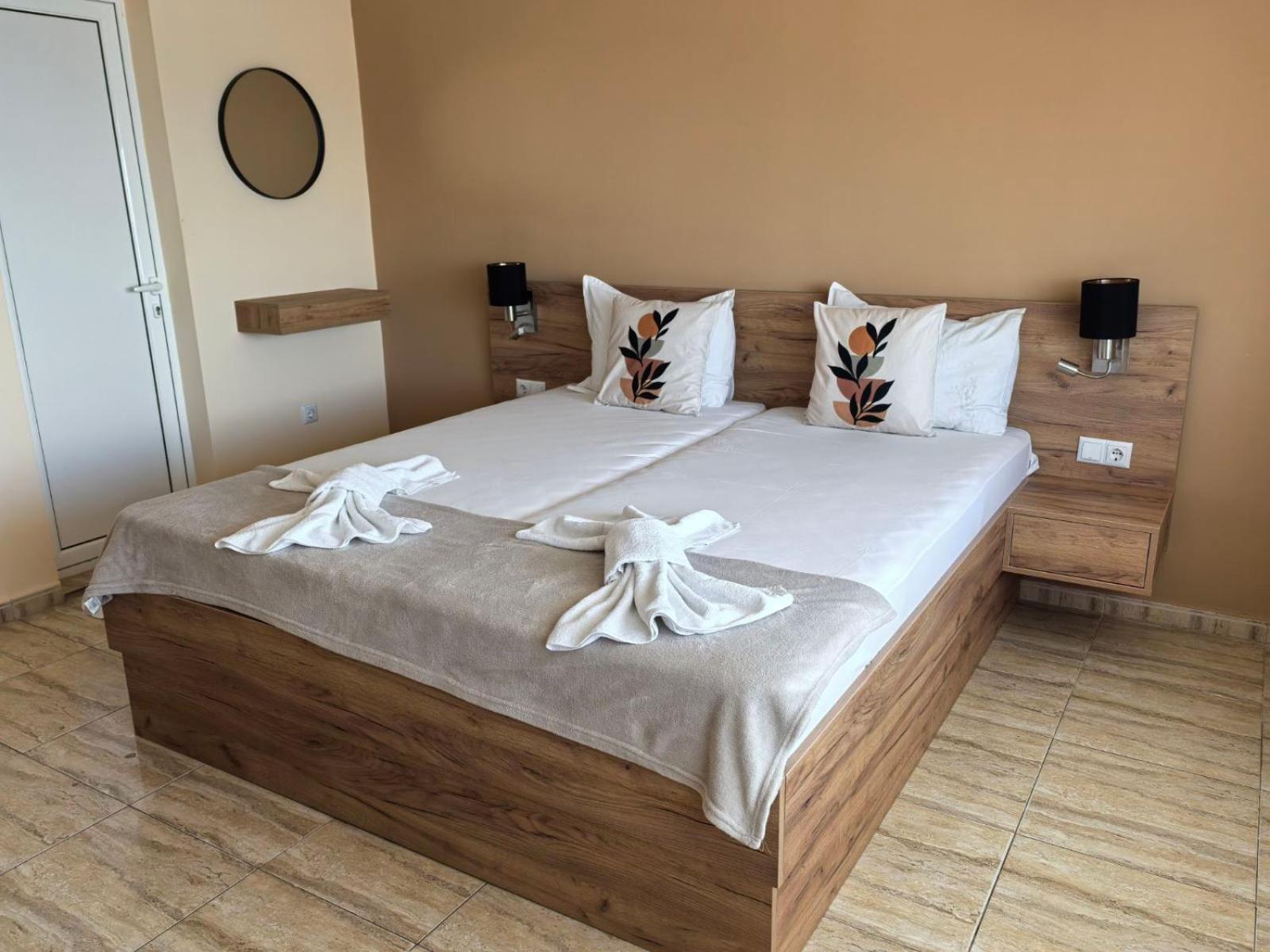 Family Hotel Alfa Vita سوزوبول المظهر الخارجي الصورة